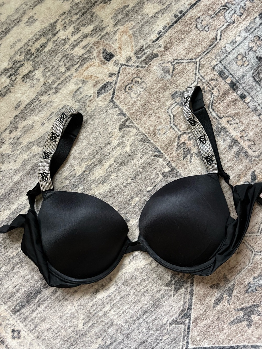 Victoria's Secret Shine Strap Black Bombshell “Very Sexy” Push-Up Bra 34C
